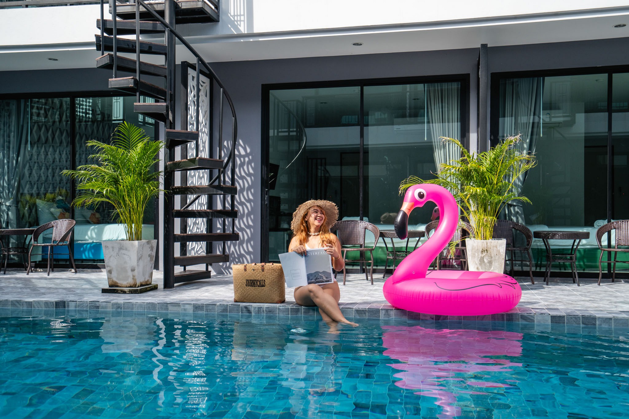 Chanakarn Pool Access Hotel